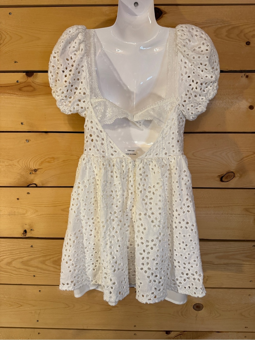 For Love & Lemons Women’s White Eyelet Puff Sleeve Mini Dress Size M Linen Blend - Picture 12 of 14